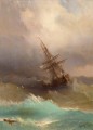 Barco de Ivan Aivazovsky en el mar tormentoso Paisaje marino